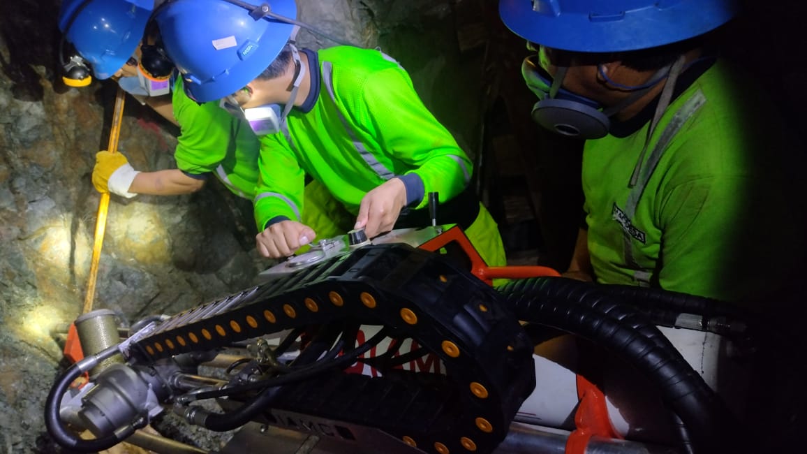 M50 ULTRA operando bajo climas extremos y lluvia